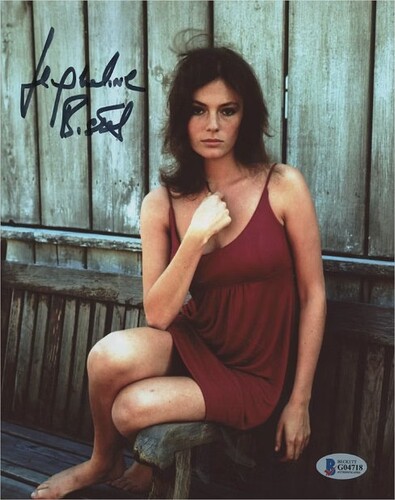 Jacqueline Bisset autograph on nice color picture 8x10 - Google Chrome