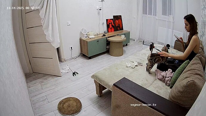 realm13-cam13-1763070892