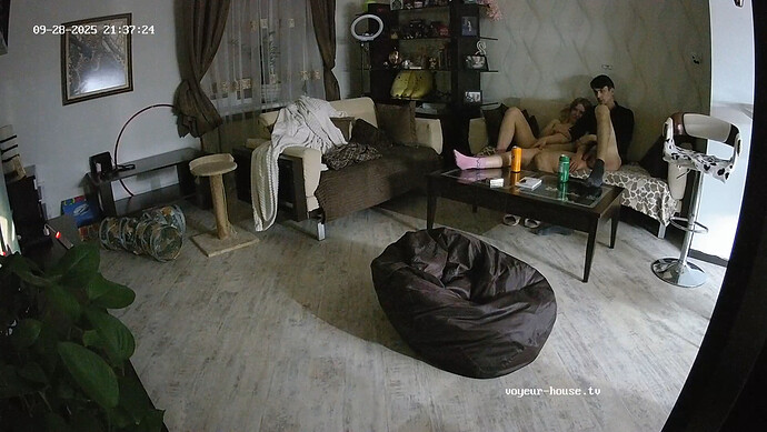 realm64-cam13-1759084706