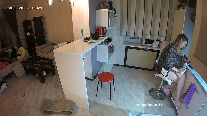 realm64-cam112-1768350073