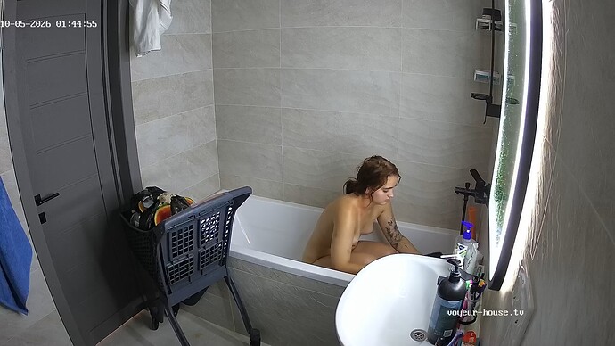 realm171-cam19-1791153994