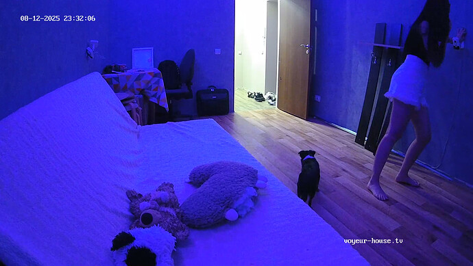 realm109-cam16-1755030770