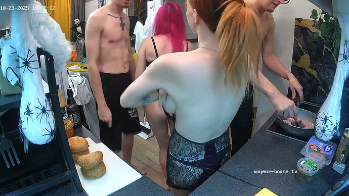 realm42-cam12-1761240545