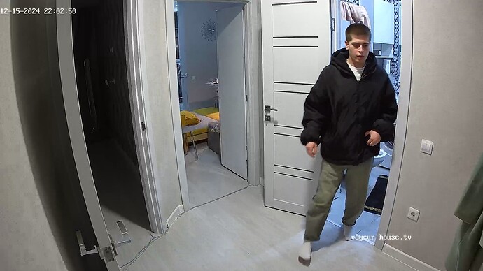 realm5-cam111-1734293212