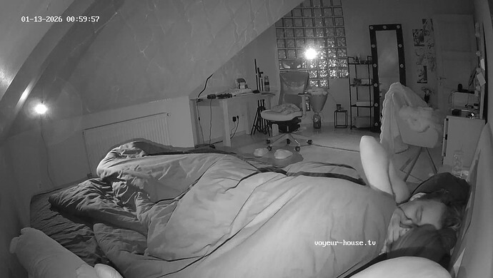 realm8-cam19-1768258836