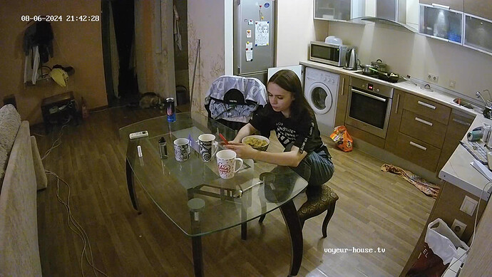 realm69-cam12-1723000278