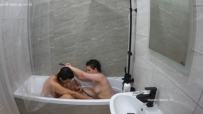 realm5-cam19-1766640699