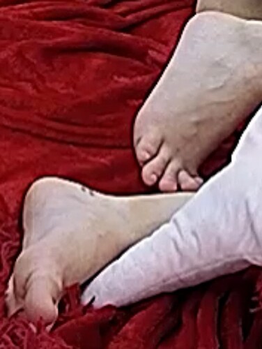 feet Lyla 9-4-22