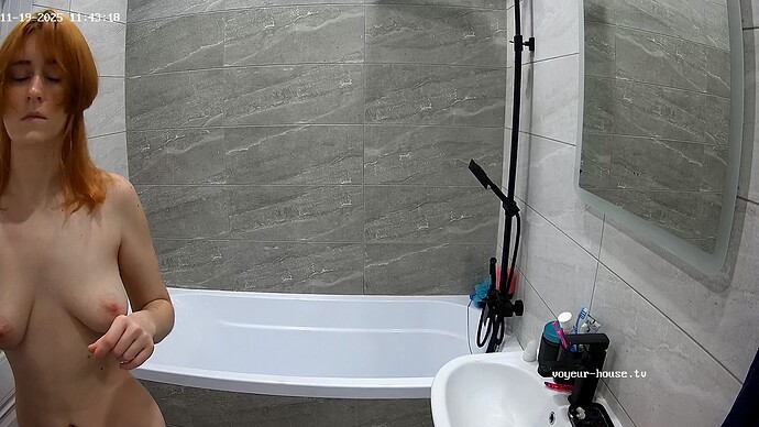 realm5-cam19-1763559715