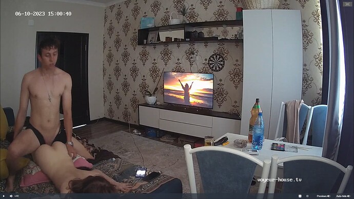 Ashampoo_Snap_samedi 10 juin 2023_10h1m53s_026_Barbara apartment with reallifecam cameras at Voyeur House TV - Google Chrome