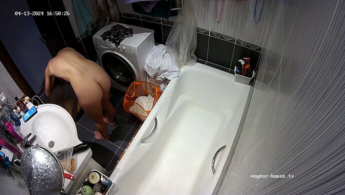 realm37-cam111-1713018157