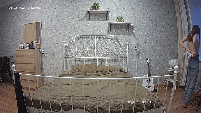 realm12-cam18-1712124064