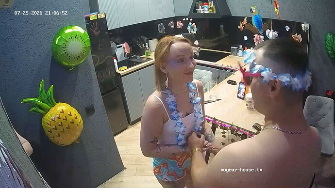 AoraIzzy-20260725-03