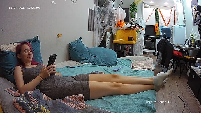 realm42-cam15-1762526141