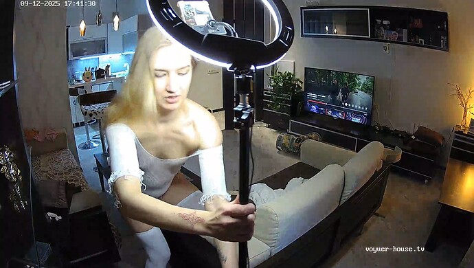 realm64-cam15-1757688335