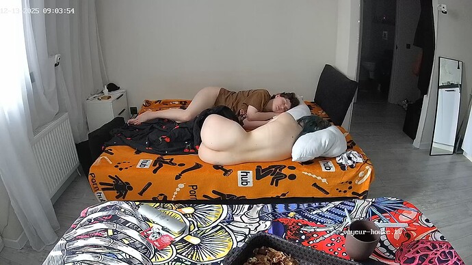 realm5-cam15-1765605871