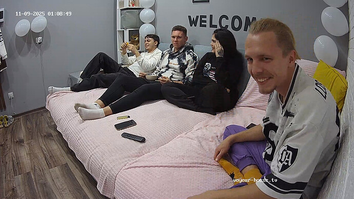 realm107-cam15-1762639768