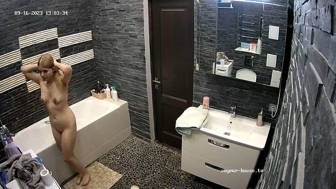 realm25-cam111-1694861016