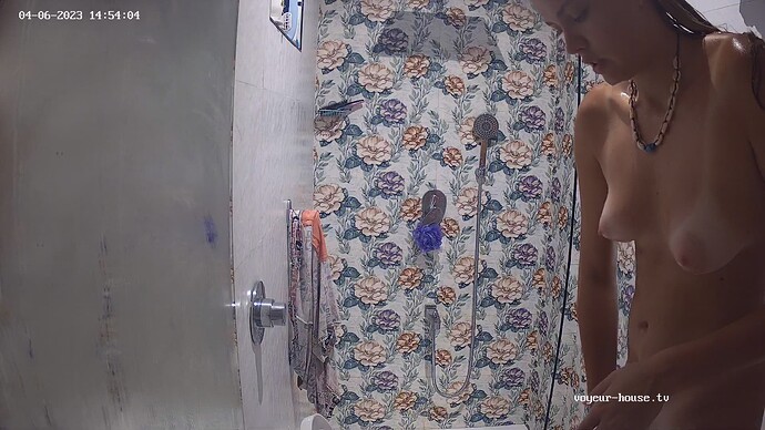 Nena_230406_shower_@_Nena_realm97-cam114-1710724848