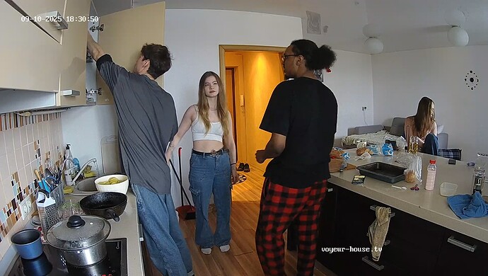 realm52-cam11-1757507491