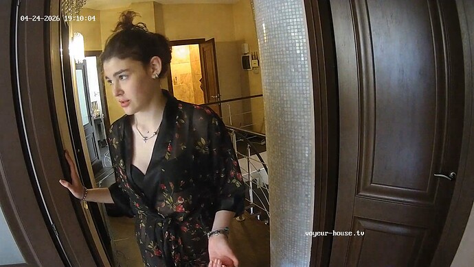 realm8-cam117-1777060659