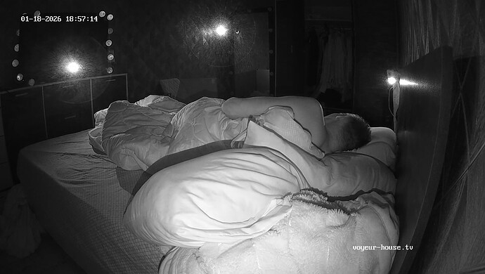 realm18-cam18-1768751873