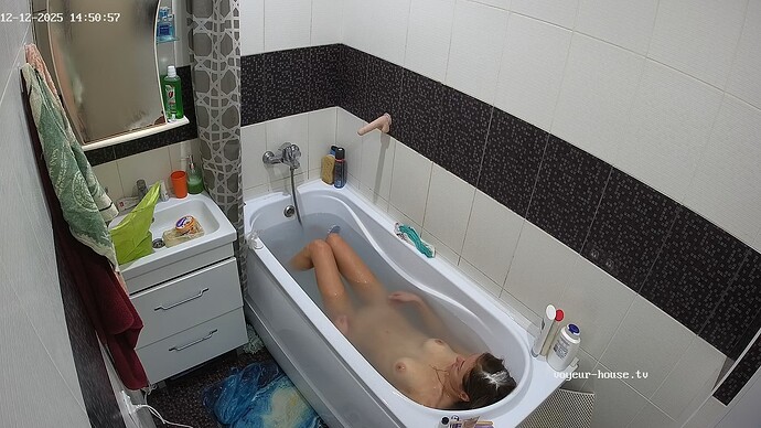 realm66-cam19-1765540837