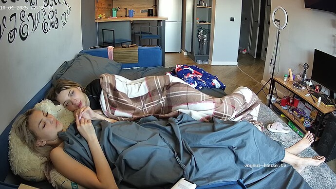 realm94-cam14-1759552280