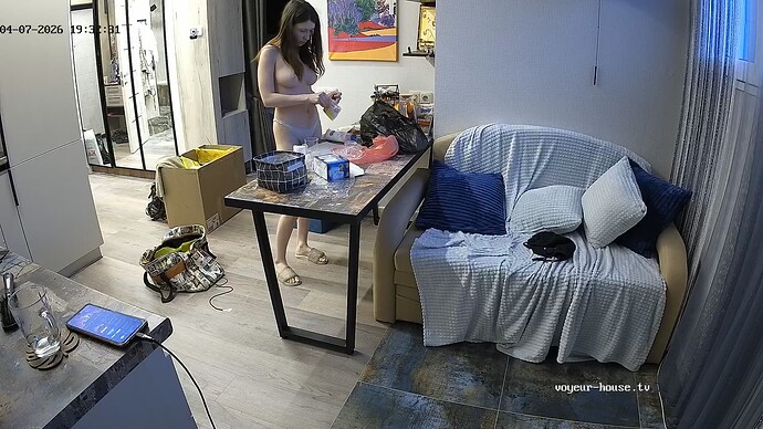 realm152-cam13-1775580671