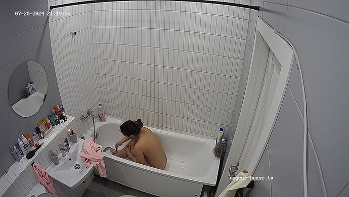 realm2-cam110-1721499634