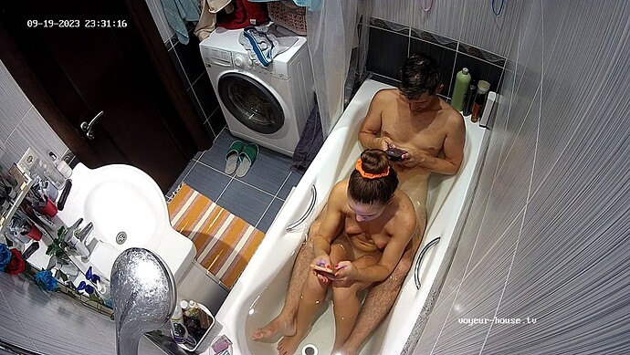 realm37-cam111-1695155508