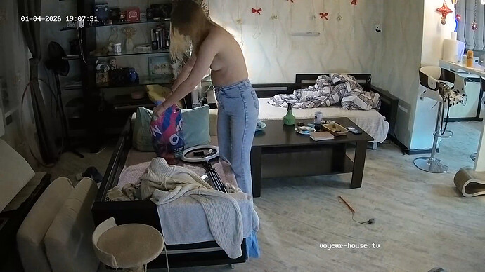 realm64-cam14-1767542888