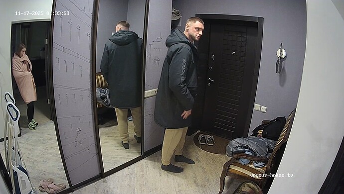 realm64-cam111-1763332498