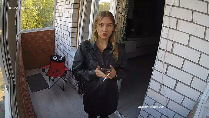realm64-cam112-1755937247
