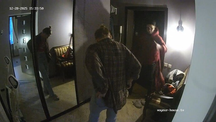 realm64-cam111-1766927469