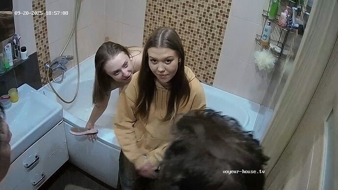 realm62-cam110-1758383874