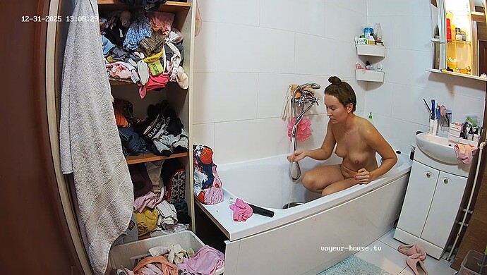 realm75-cam18-1767191804