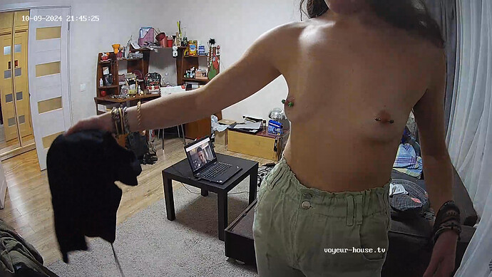 realm71-cam15-1728500128