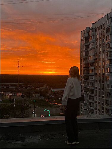 Shana_260919_rooftop_sundown_realm64_01