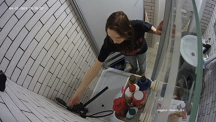 realm12-cam110-1713800372