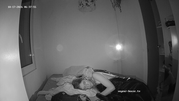 realm166-cam14-1792211910