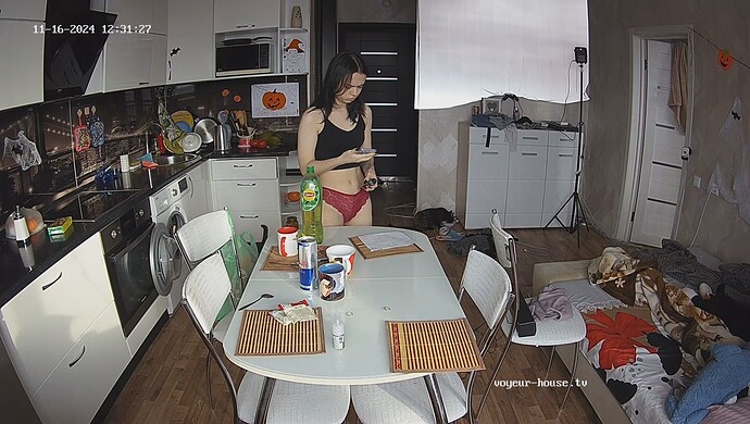 realm69-cam12-1731751265