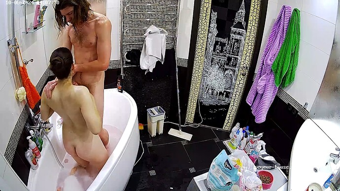 realm11-cam112-1728177240