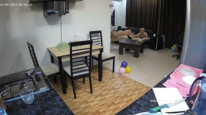 realm42-cam12-1733695019