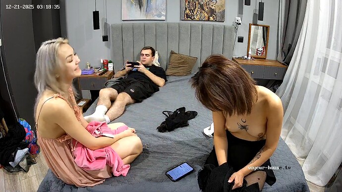 realm94-cam17-1766333905