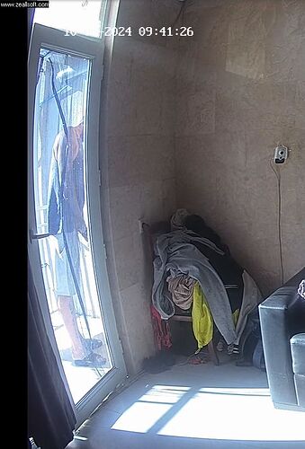 PIPI DANS LA BOUTEILLE