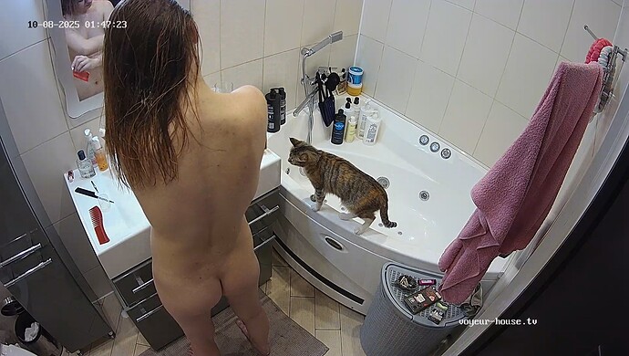 realm64-cam110-1759930092