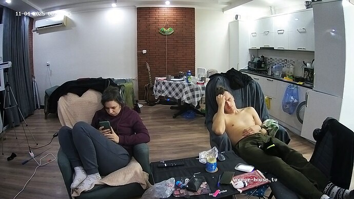 realm114-cam15-1762201032