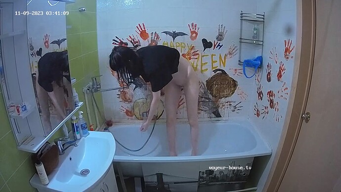 realm73-cam19-1699495742