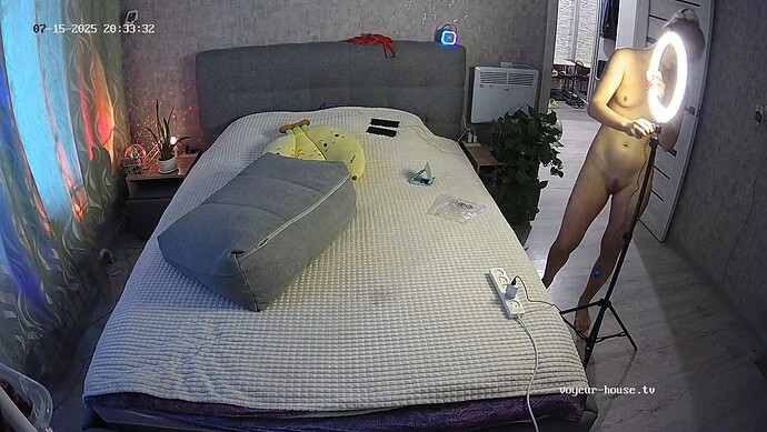 realm64-cam18-1752601817